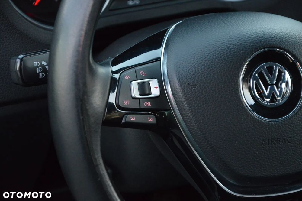 Volkswagen Polo 1.2 TSI BMT Highline - 17