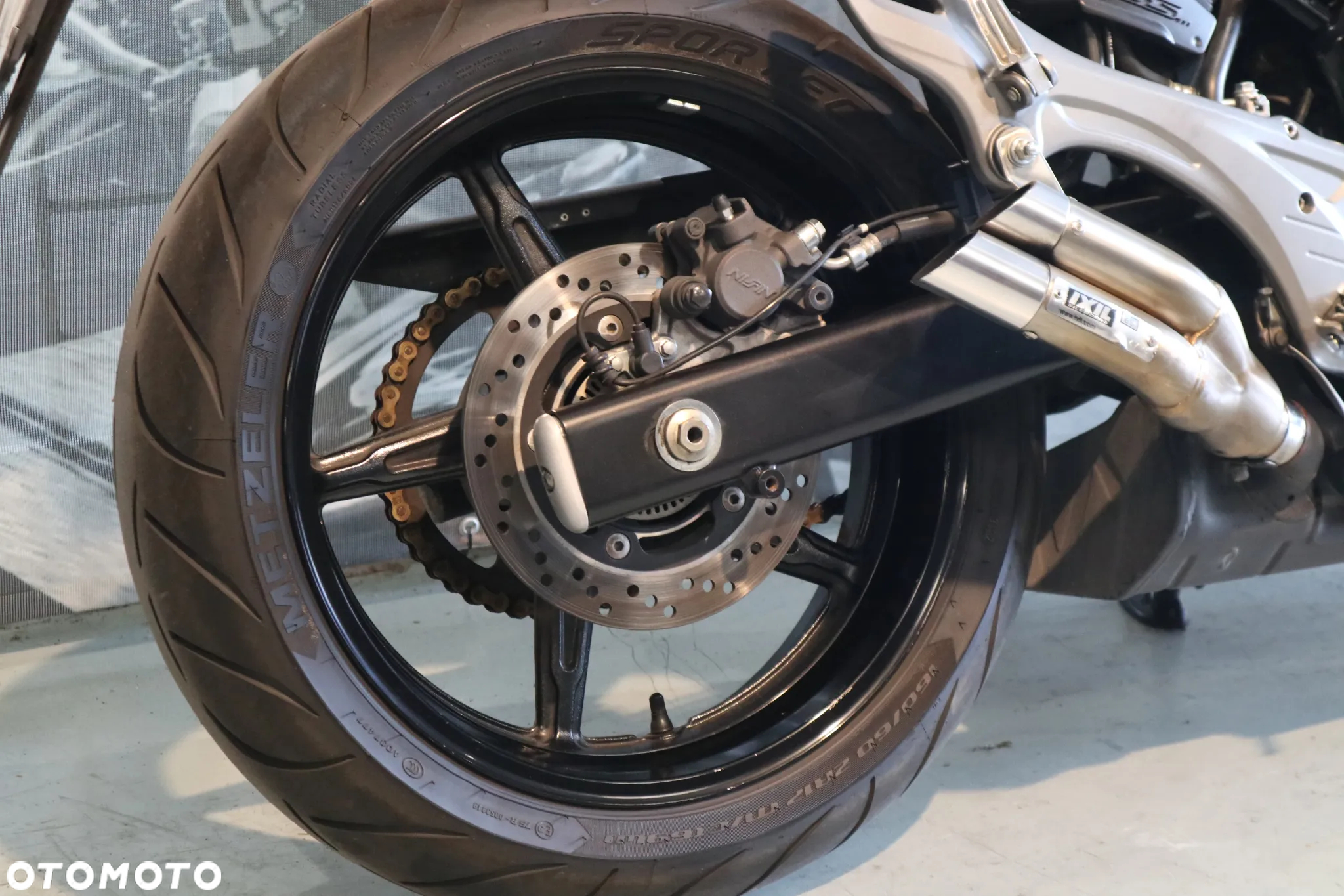 Suzuki Gladius - 16