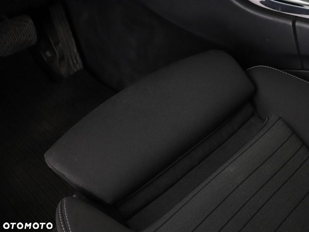 Mercedes-Benz Klasa C 300 de 9G-TRONIC Avantgarde - 41
