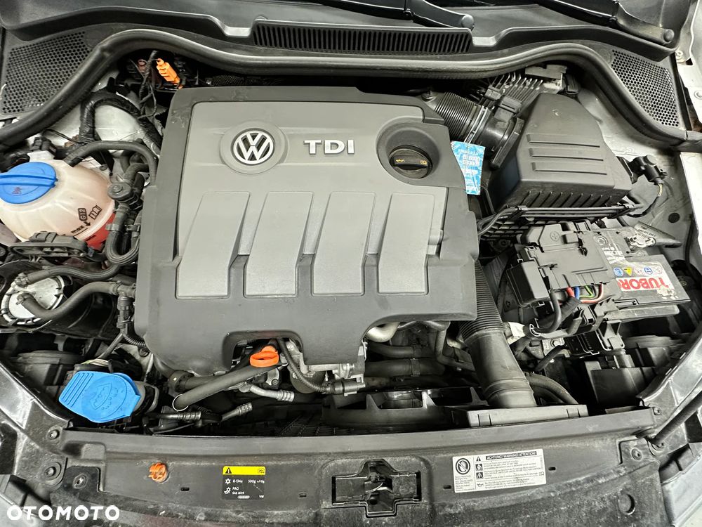 Volkswagen Polo 1.6 TDI Cross Urban White - 36