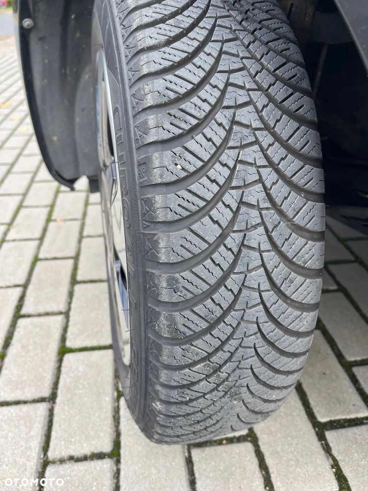 Renault Twingo SCe 70 Start&Stop LA PARISIENNE - 10