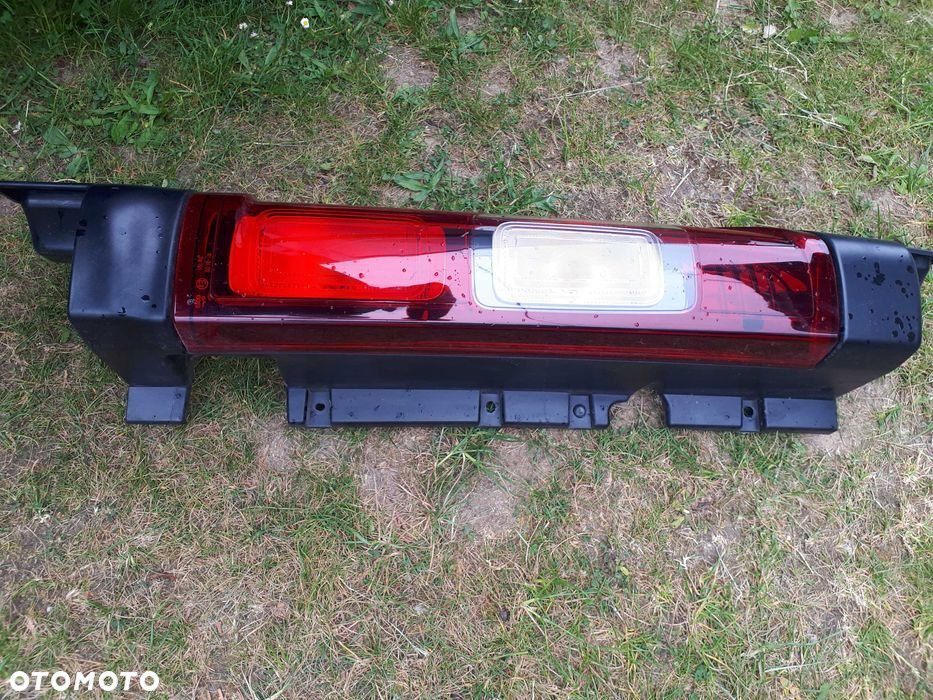 Trafic III Vivaro b lampa tył lewy kompletna - 3