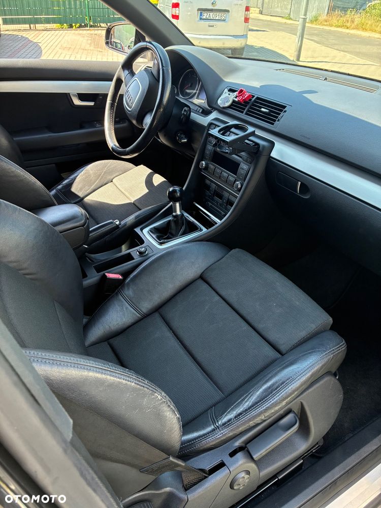 Audi A4 Avant - 8