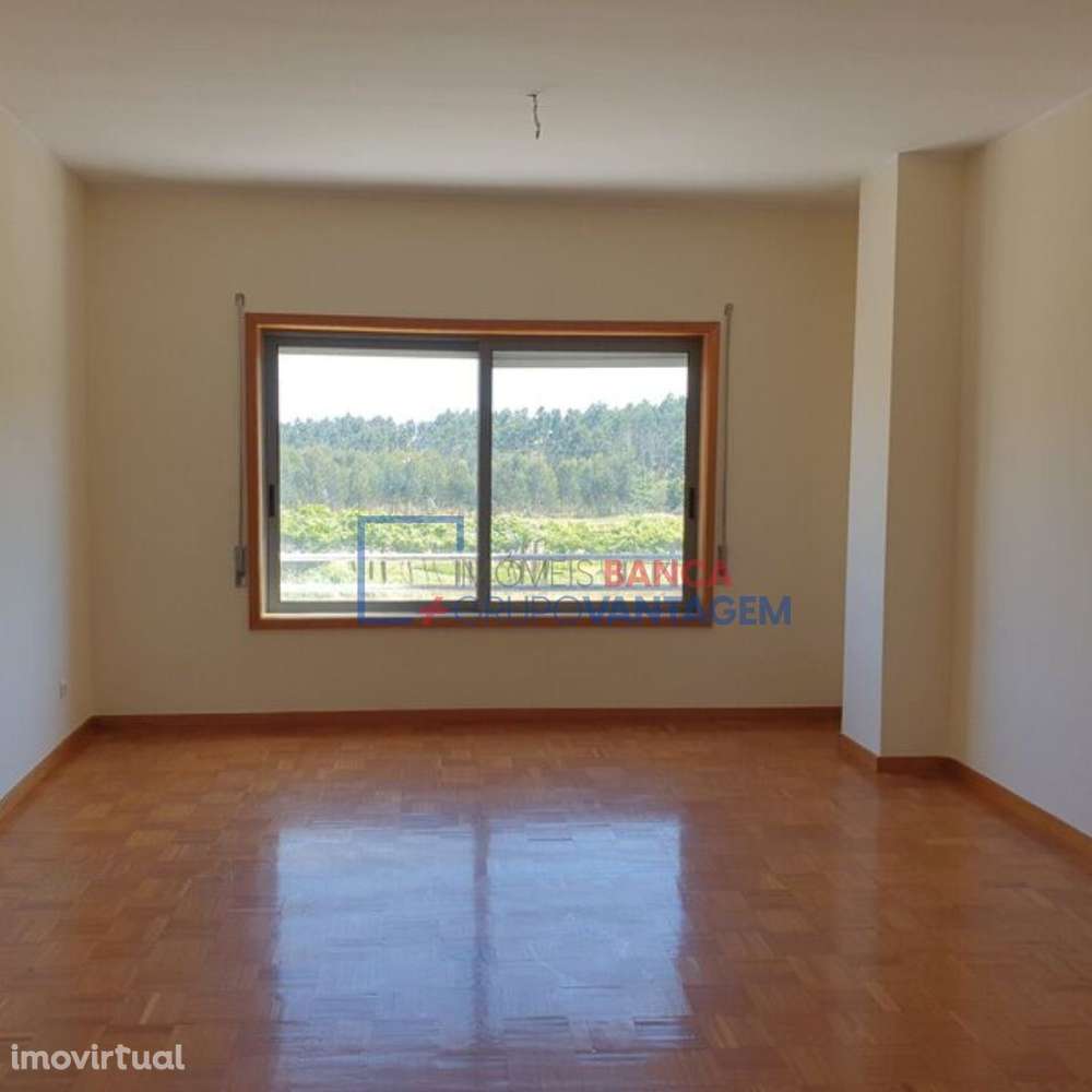T2 - 281.000,00€ com varanda/ elevador/ garagem| RIO TINTO- DUPLEX - Grande imagem: 4/14