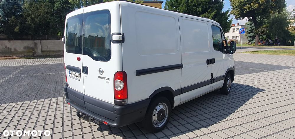 Nissan Interstar - 5