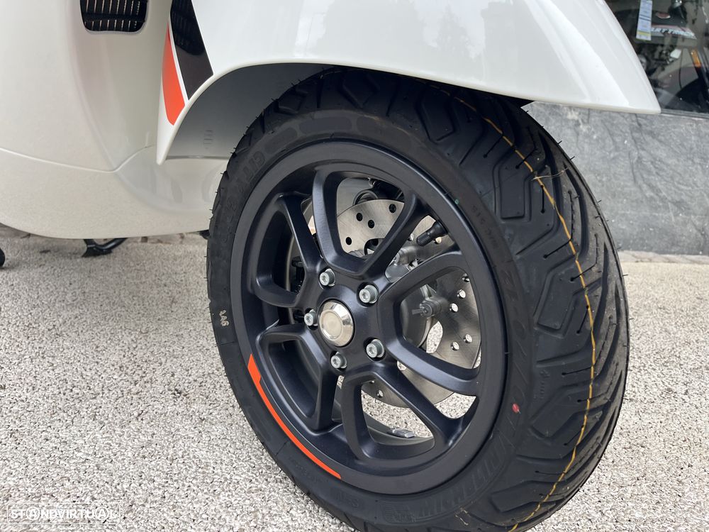 Vespa GTS Super Sport 310 - MOTA DE SERVIÇO !! - DESDE 95 EUR / MÊS !! - 21