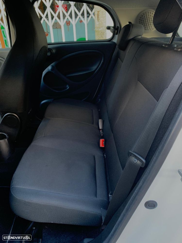 Smart ForFour EQ - 19