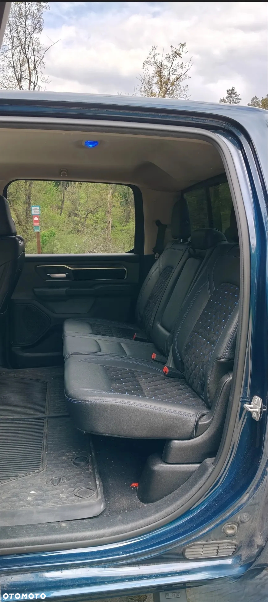 RAM 1500 5.7 Quad Cab Bighorn - 6