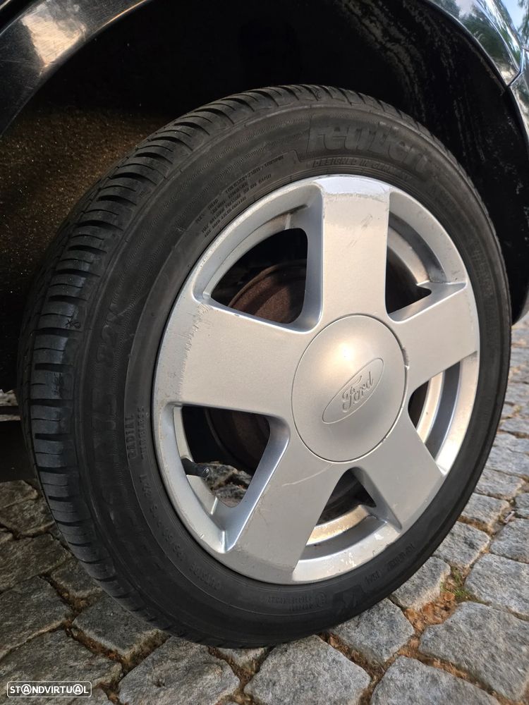 Ford Fiesta 1.25 Trend - 15