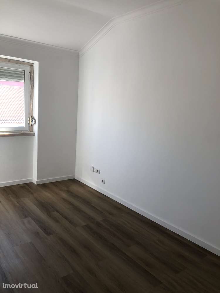 Apartamento T1 Renovado Alcantara - Grande imagem: 3/11