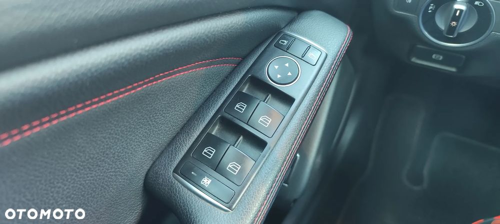 Mercedes-Benz GLA 200 7G-DCT AMG Line - 6