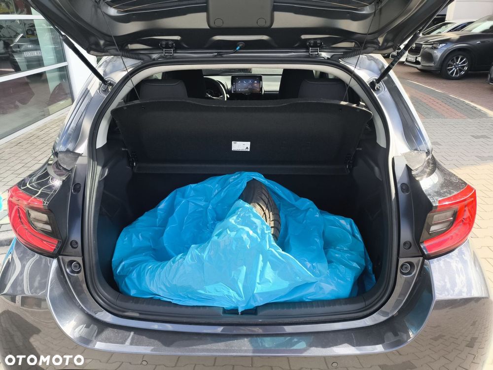 Toyota Yaris Hybrid 1.5 Style - 25