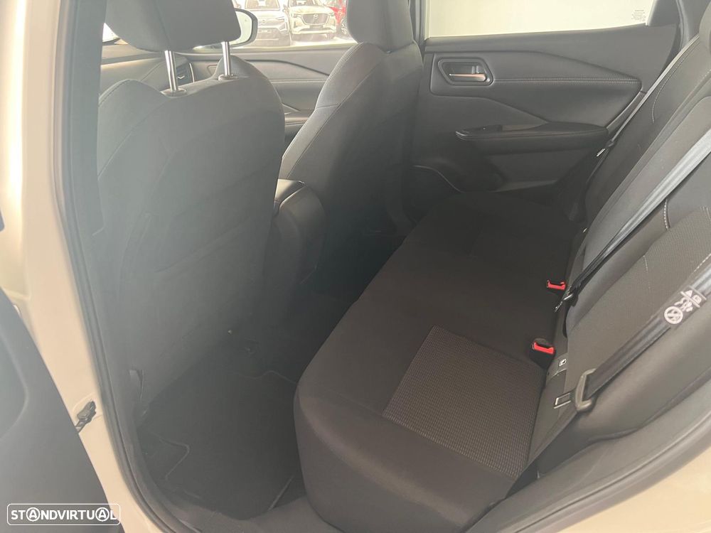 Nissan Qashqai 1.3 DIG-T Acenta LED+R - 12