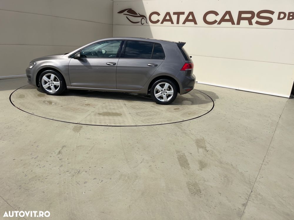 Volkswagen Golf 1.2 TSI BMT Comfortline - 9
