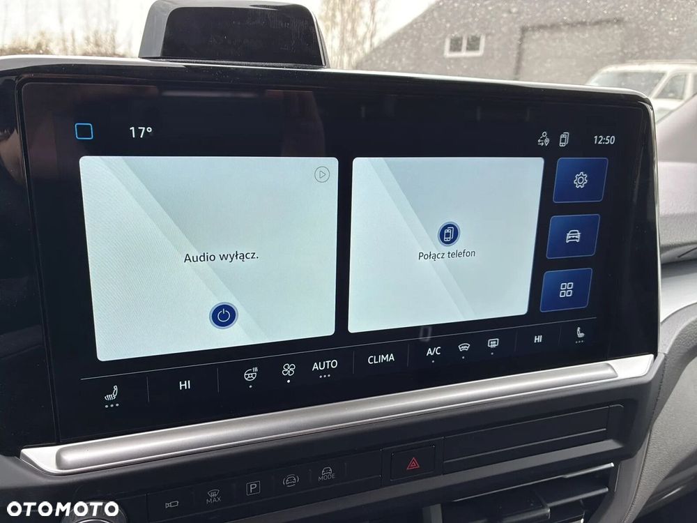 Volkswagen Caravelle - 25