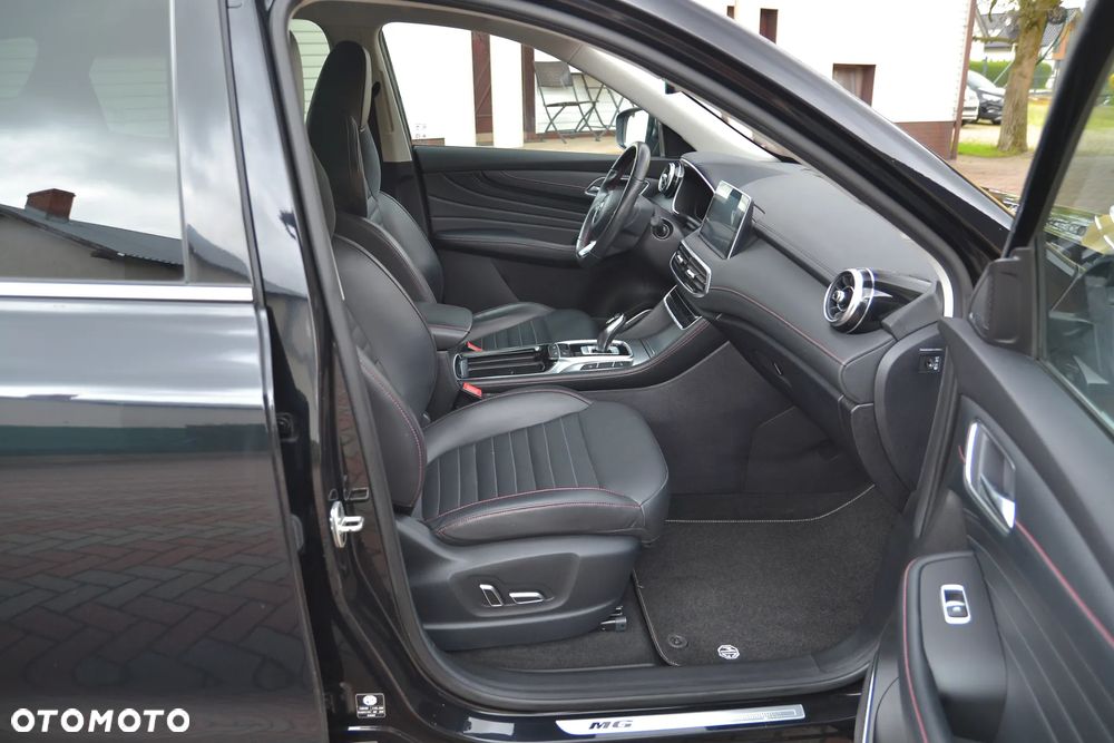 MG EHS Luxury - 15