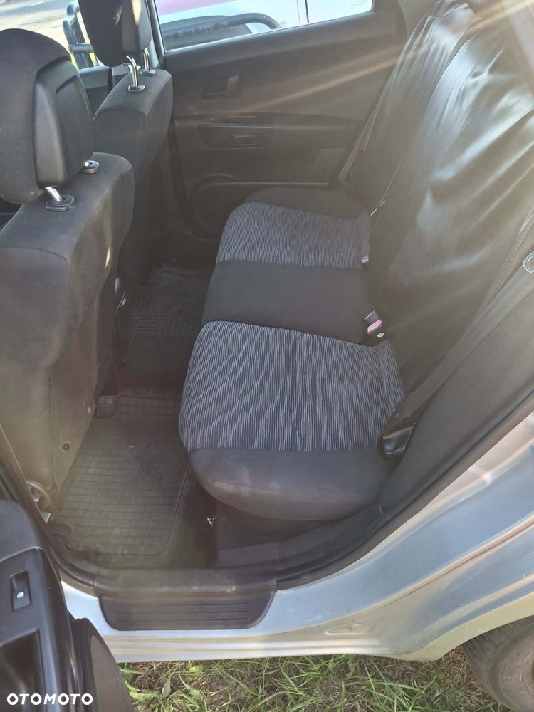 Kia Ceed - 23