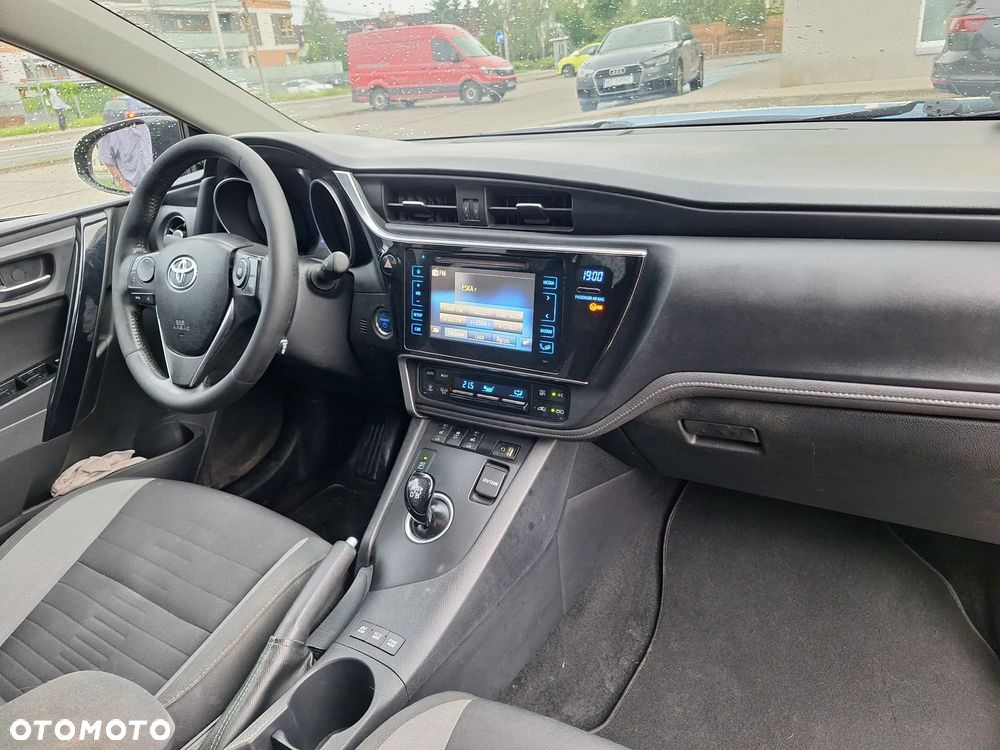 Toyota Auris - 5