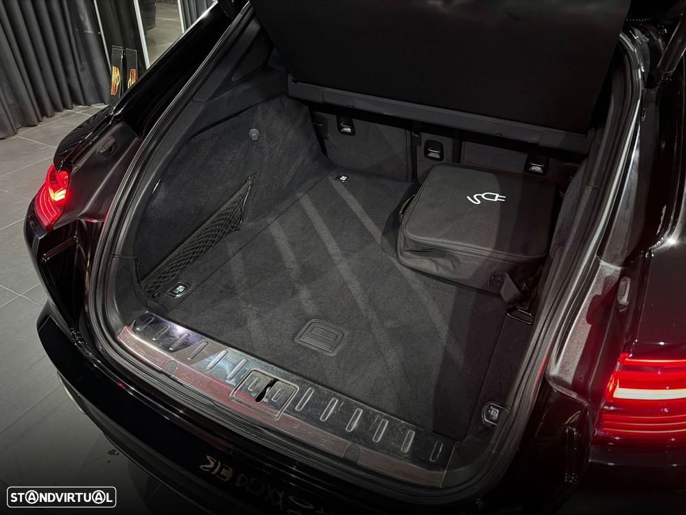 Porsche Panamera Sport Turismo 4 E-Hybrid - 36