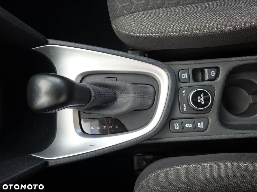 Toyota Yaris Cross Hybrid 1.5 Comfort 4x4 - 22