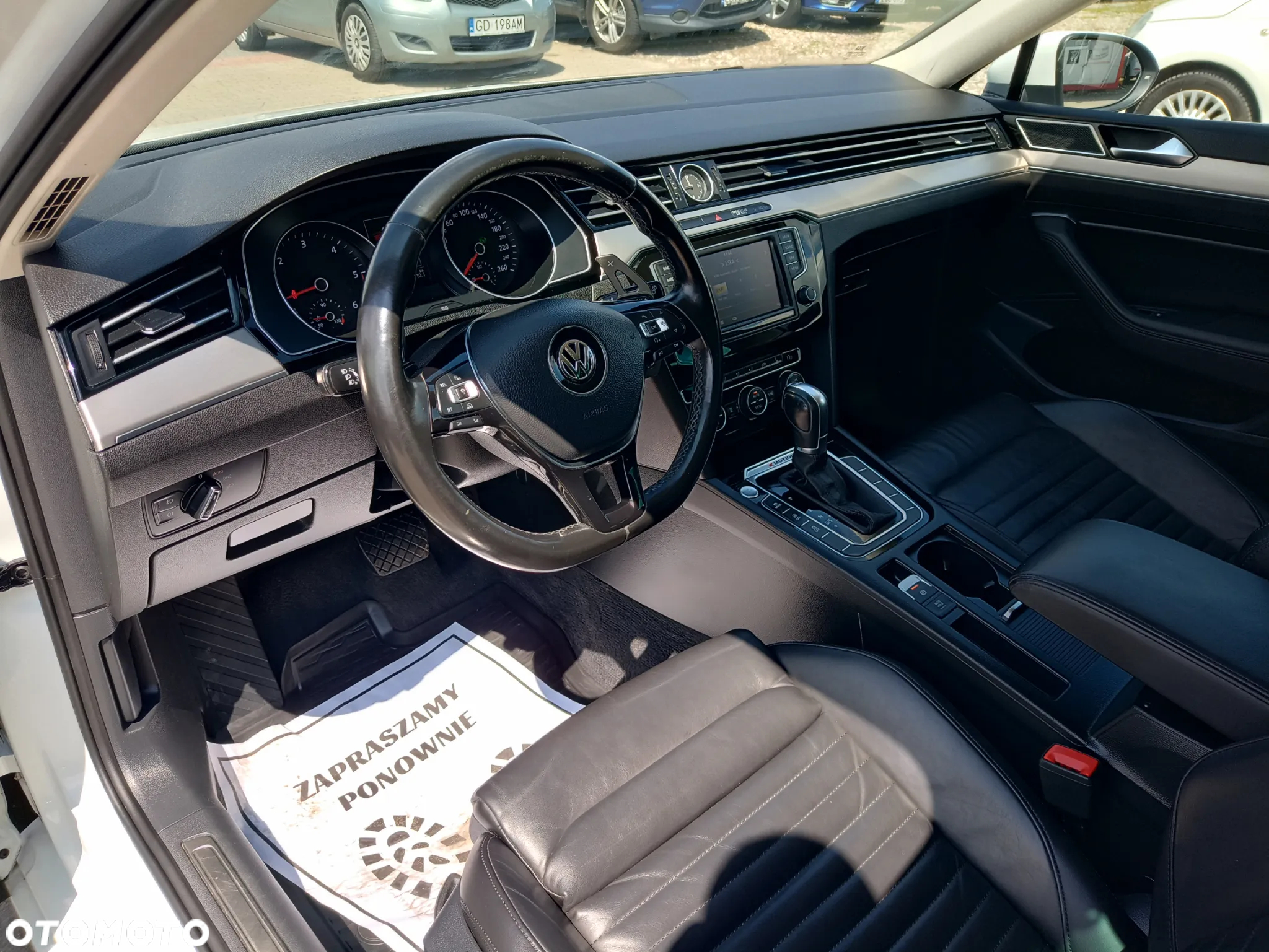 Volkswagen Passat 2.0 TDI BMT 4Mot Highline DSG - 11