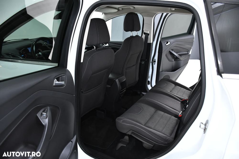 Ford Kuga 2.0 TDCi 4x4 Aut. Trend - 7