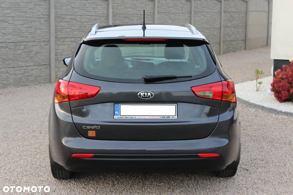 Kia Ceed - 5