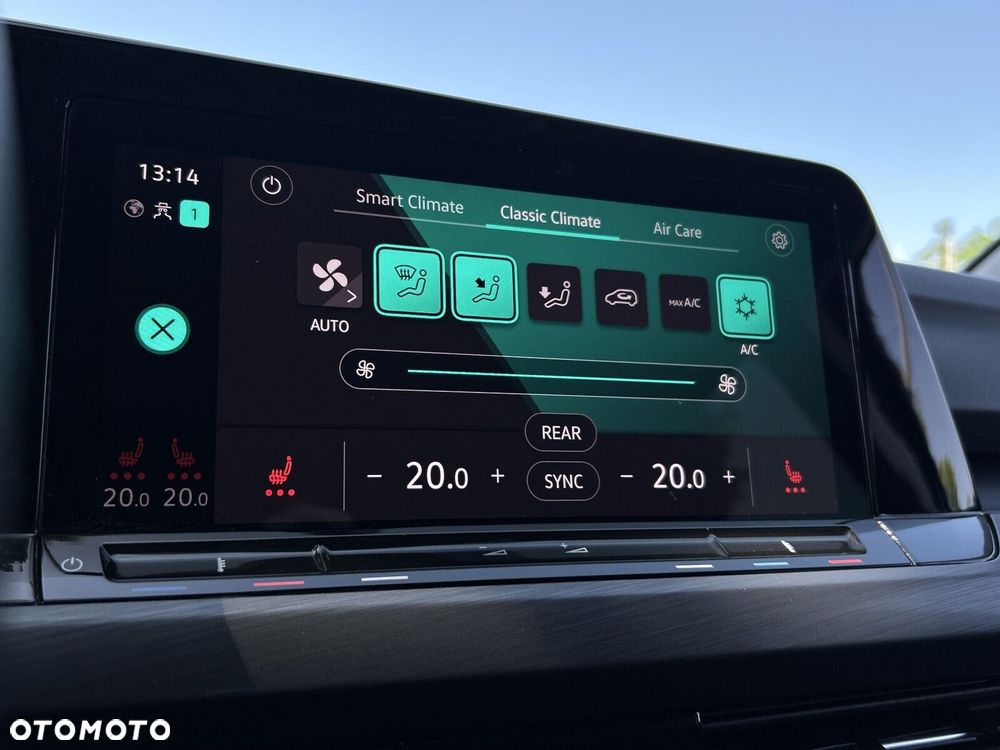 Volkswagen Golf 1.5 eTSI EVO Style DSG - 26