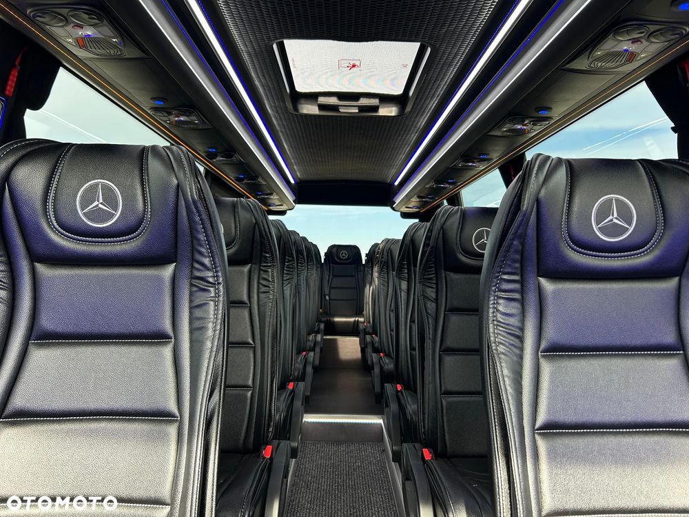 Mercedes-Benz Sprinter 519 - 19