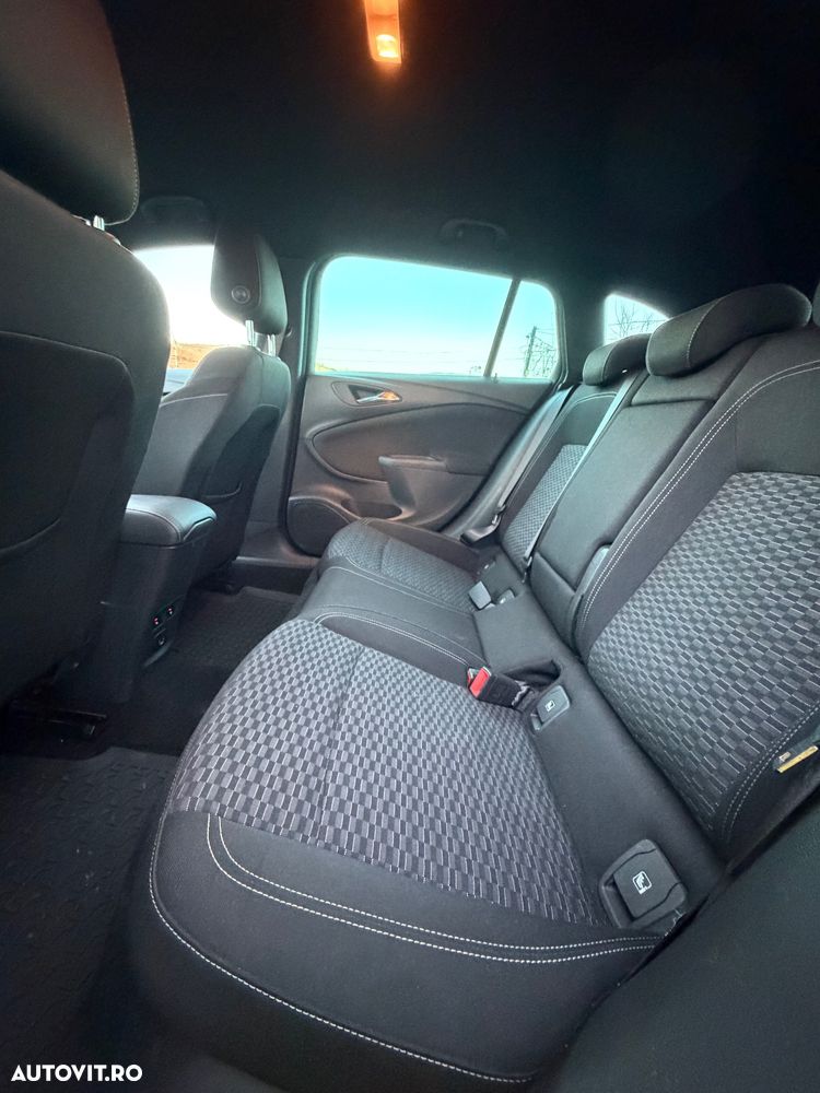 Opel Astra 1.6 D (CDTI) Start/Stop Sports Tourer Innovation - 16