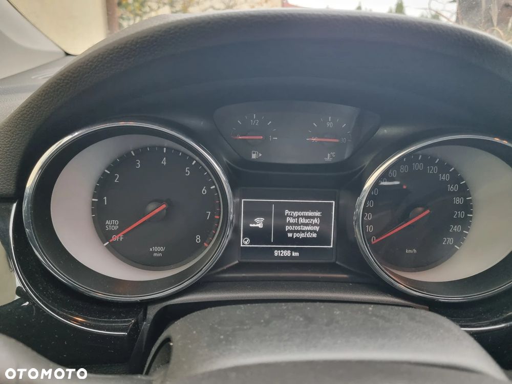 Opel Astra 1.2 T Business Elegance S&S - 33