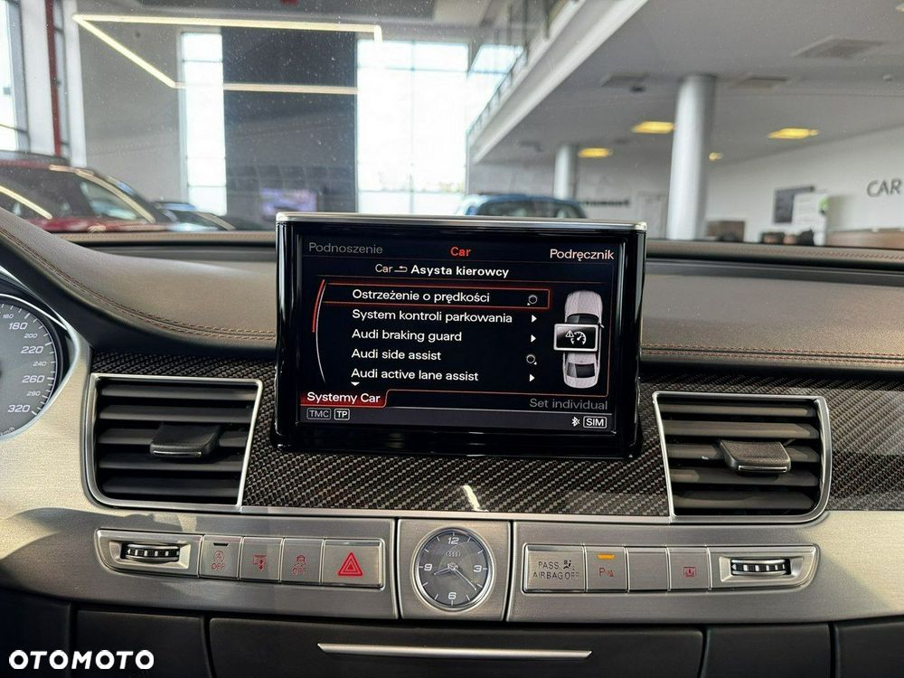 Audi S8 - 23