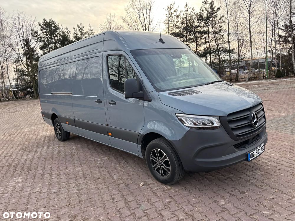 Mercedes-Benz Sprinter - 2