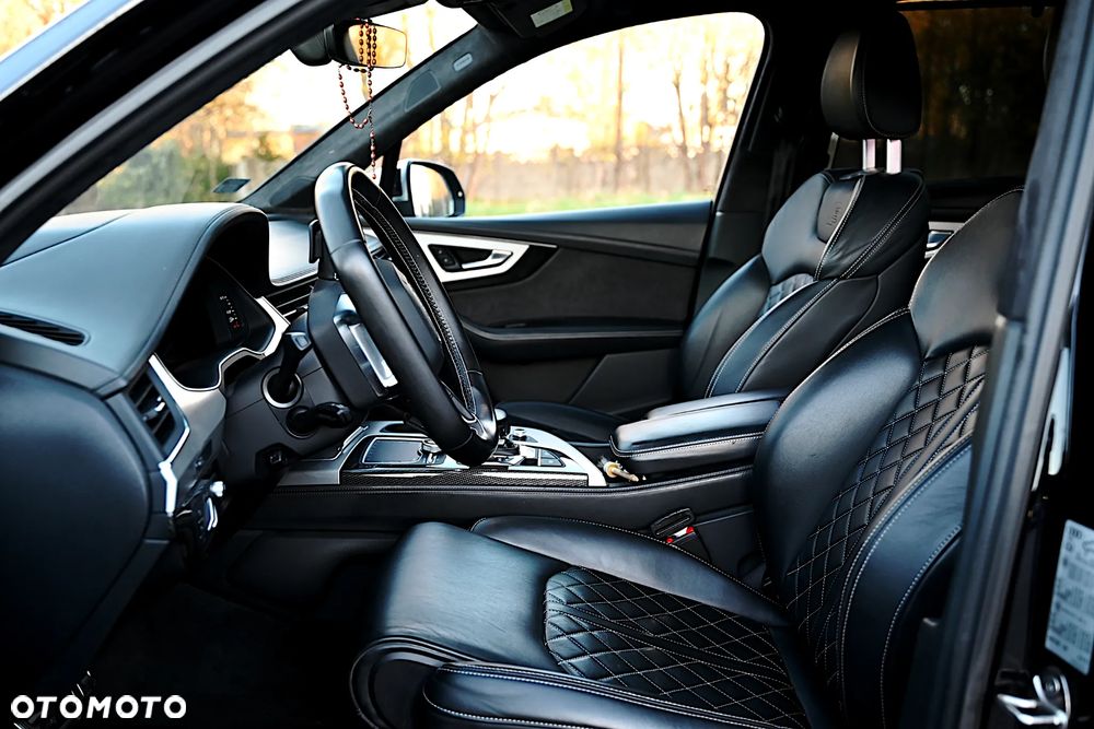 Audi SQ7 - 14