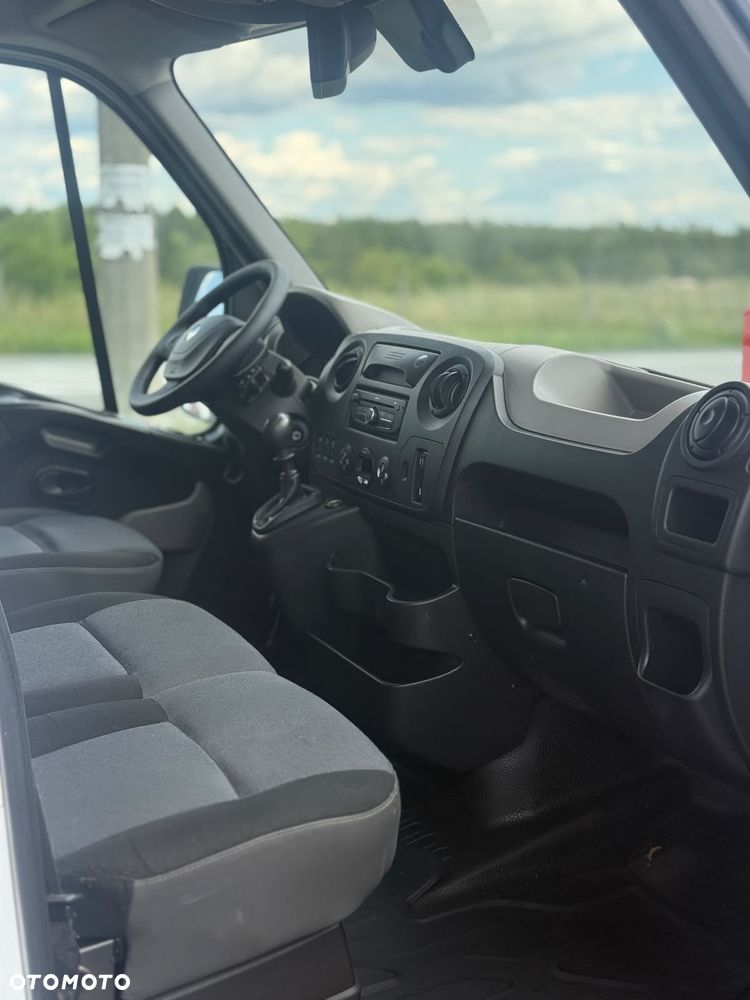 Renault Master - 15