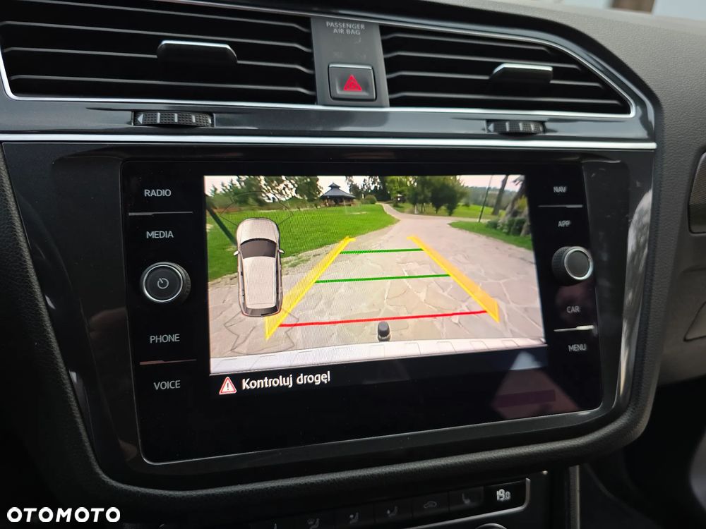 Volkswagen Tiguan 2.0 TDI SCR R-Line - 16