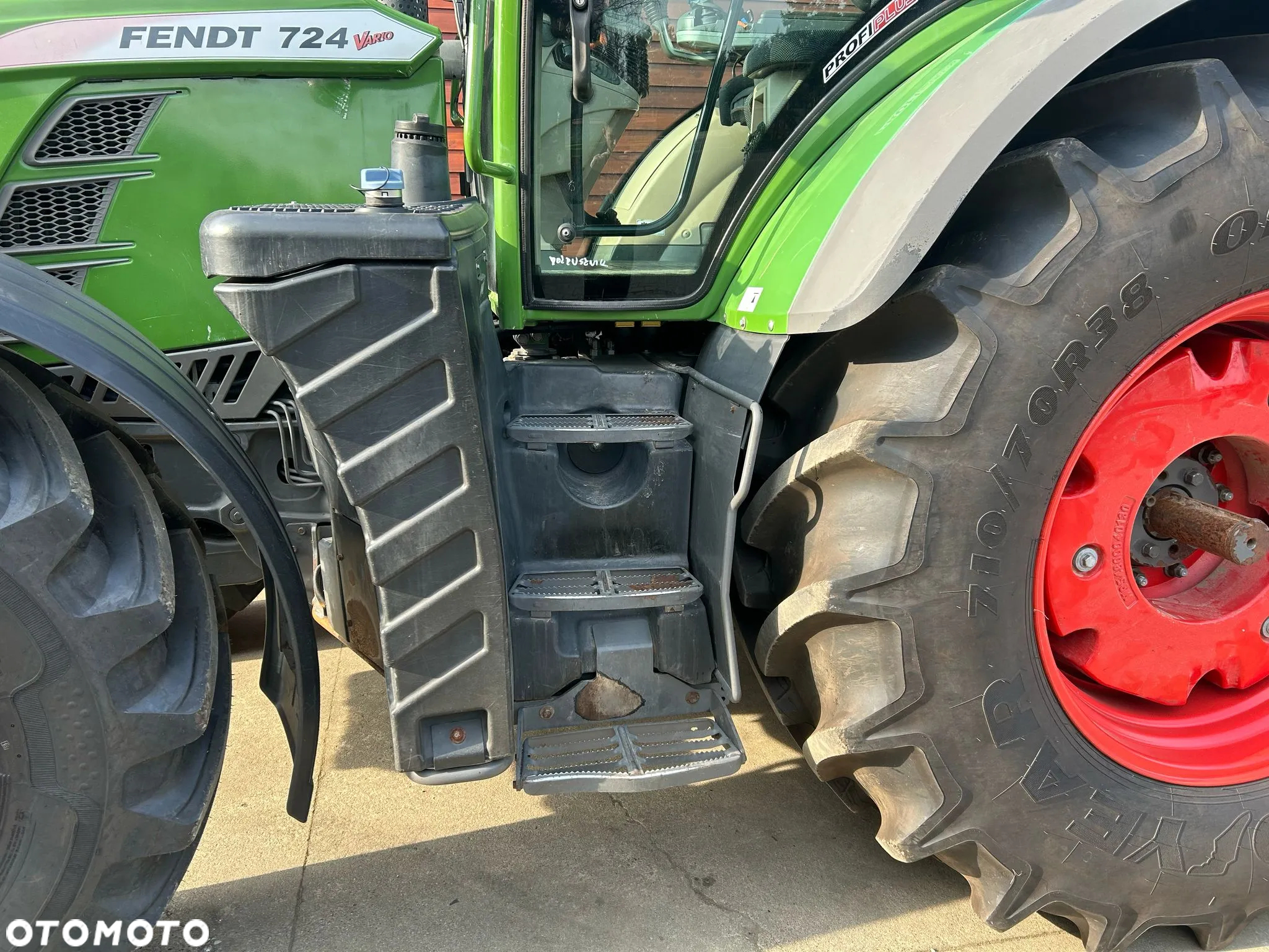 Fendt 724 PROFI PLUS - 6