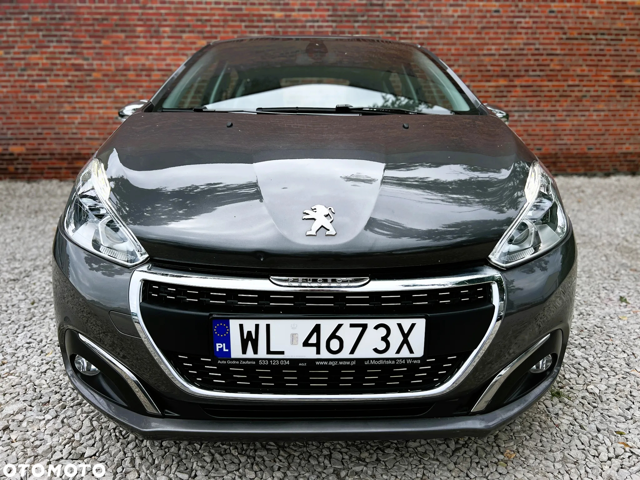 Peugeot 208 - 38