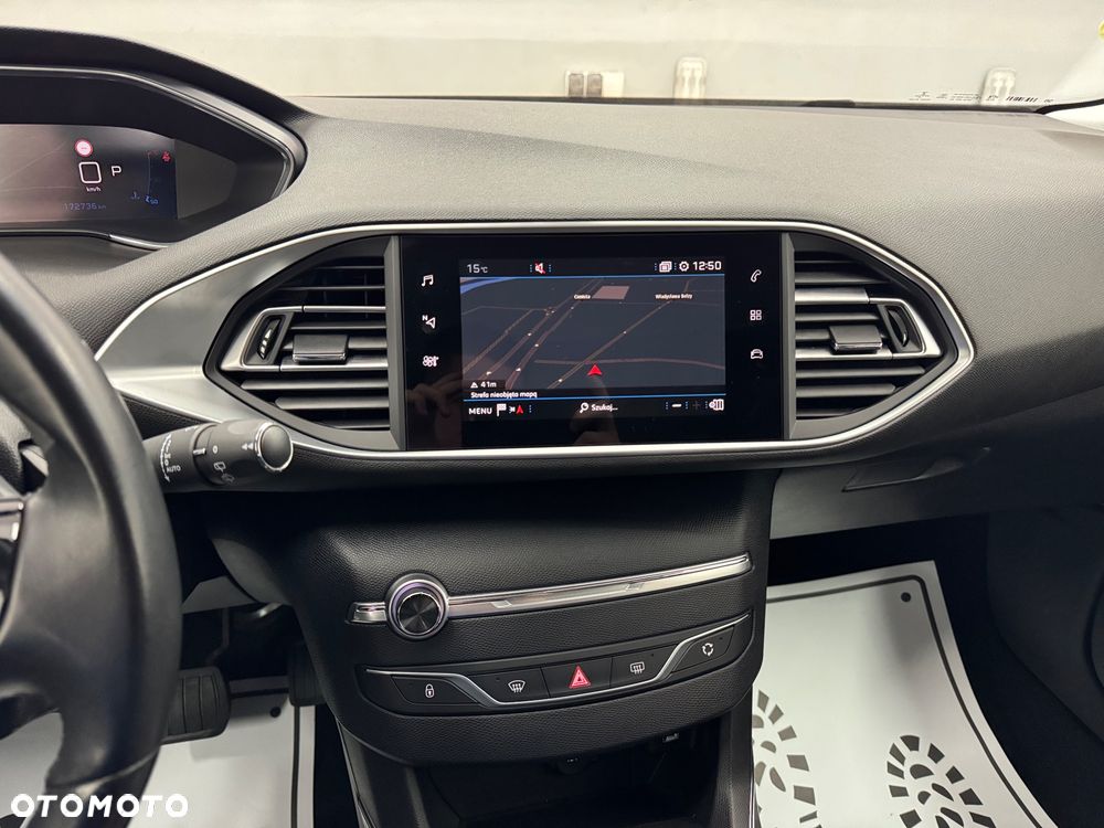 Peugeot 308 BlueHDi 130 EAT8 Stop & Start Allure Pack - 19