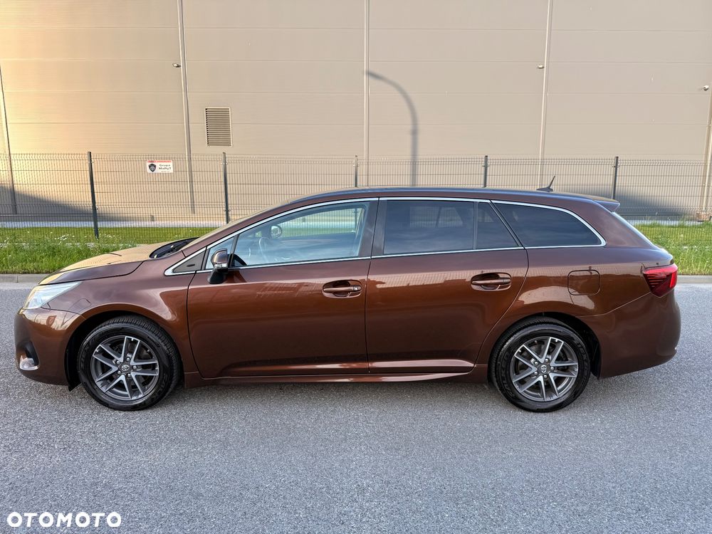 Toyota Avensis Touring Sports 1.8 Edition S+ - 6