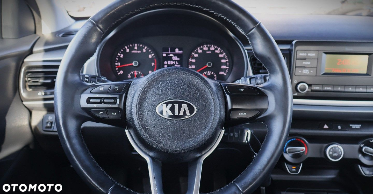 Kia Rio - 17