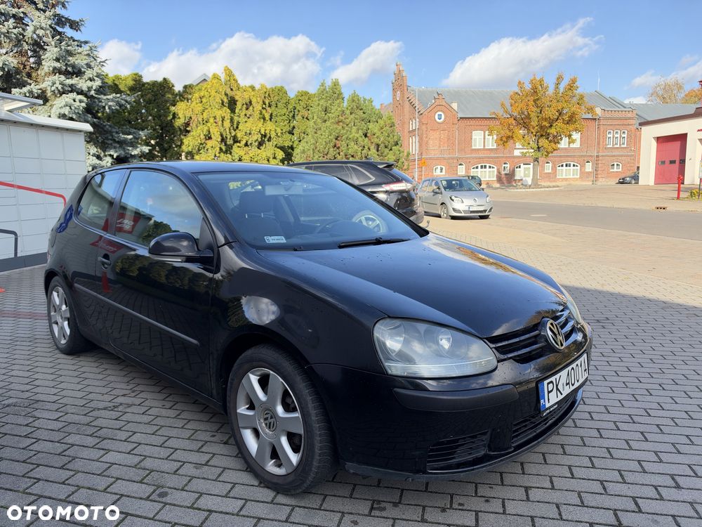 Volkswagen Golf - 1