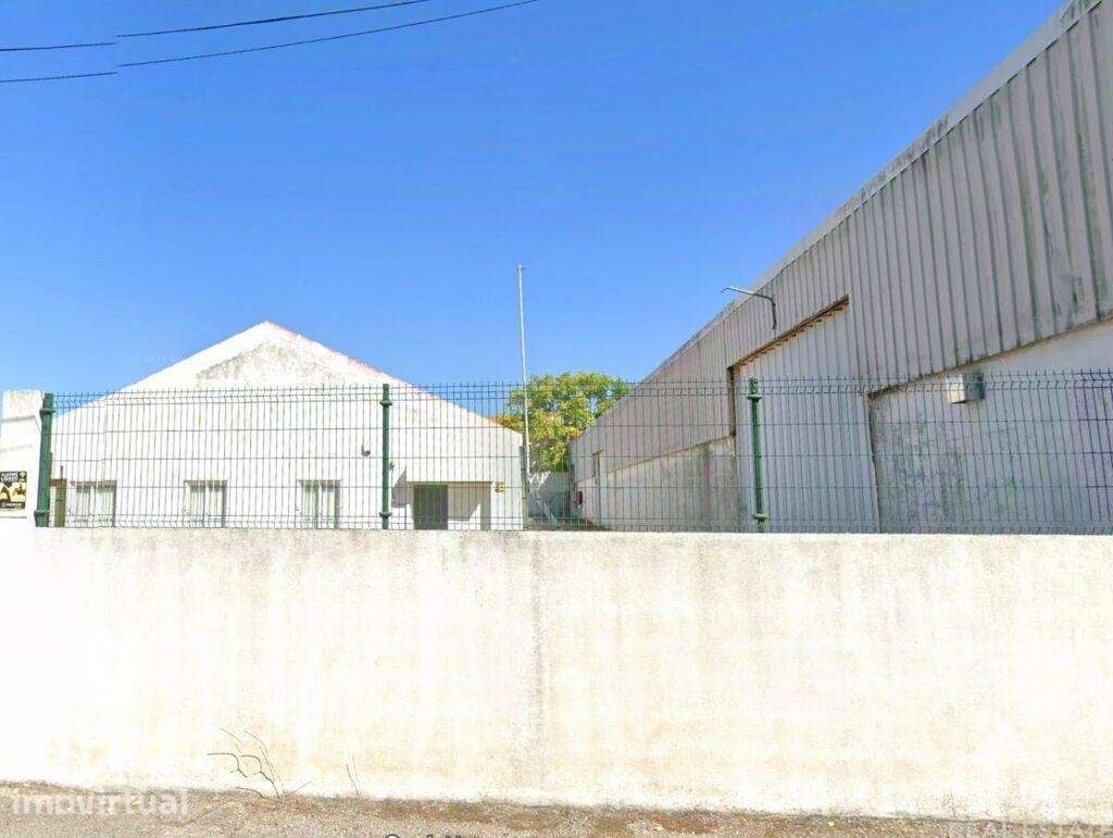Hangar em Azeitão (São Lourenço e São Simão) de 2468,00 m2 - Grande imagem: 5/13