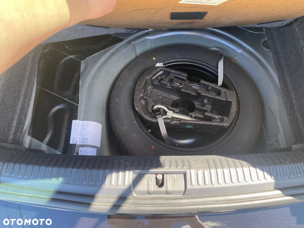 Volkswagen Polo 1.4 TDI (Blue Motion Technology) Highline - 16