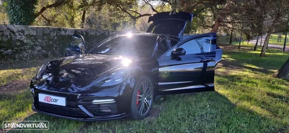 Porsche Panamera Turbo Executive - 23
