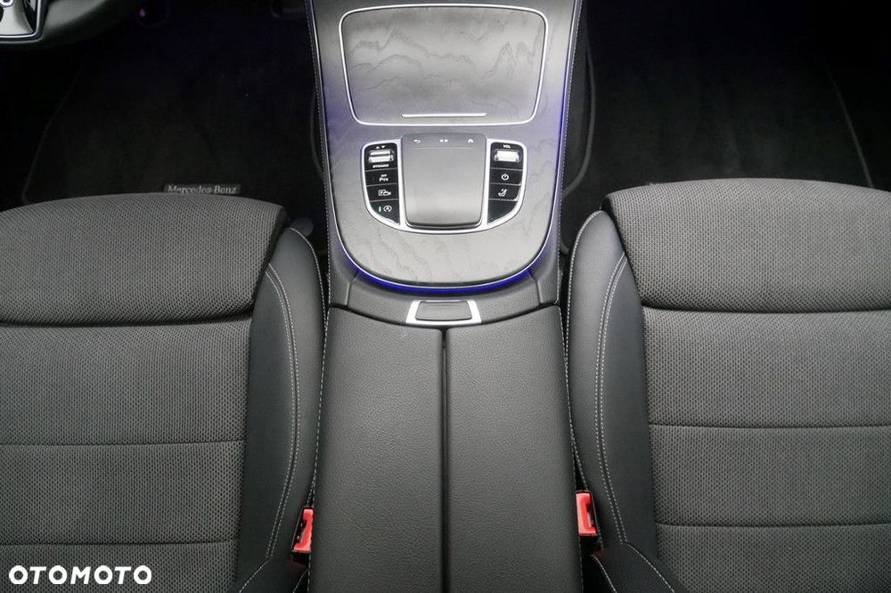 Mercedes-Benz Klasa E - 11