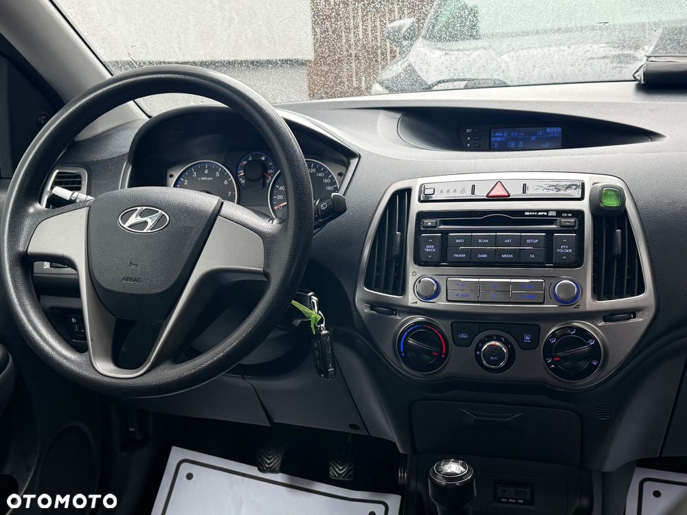 Hyundai i20 1.2 Fifa World Cup Edition - 7