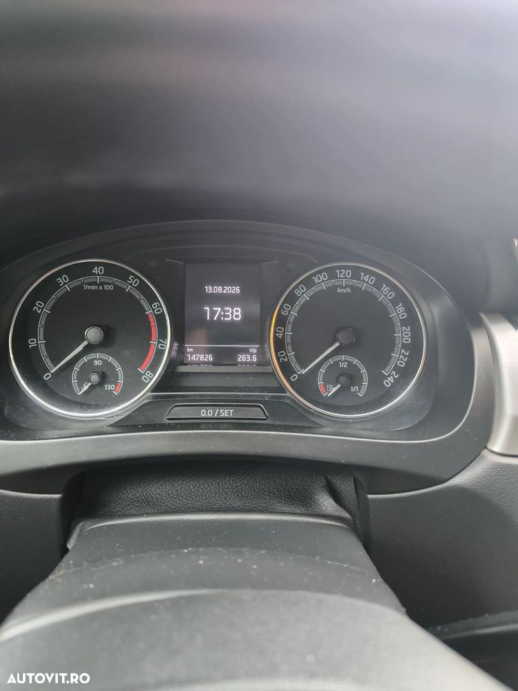 Skoda RAPID - 10