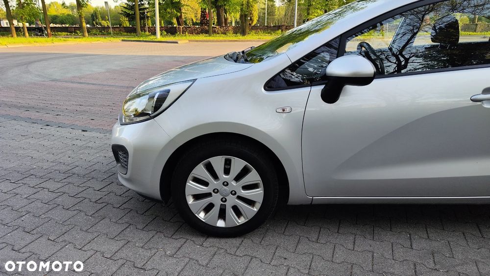 Kia Rio 1.4 Edition 7 - 3