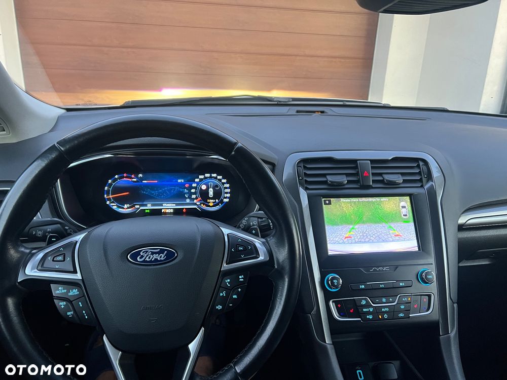 Ford Mondeo 2.0 EcoBlue Titanium - 21